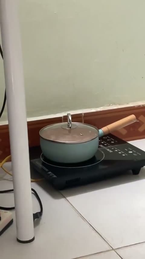 Video bếp đang nấu